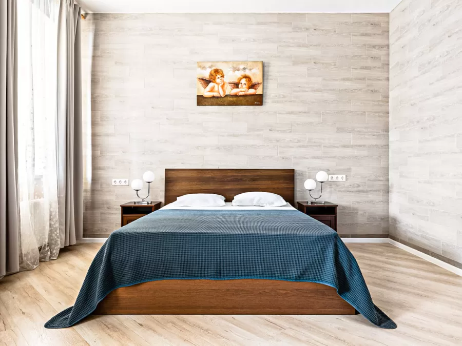 Номер категории Стандарт «Для двоих» в санатории «Вернисаж» в г. Кисловодске - фотография