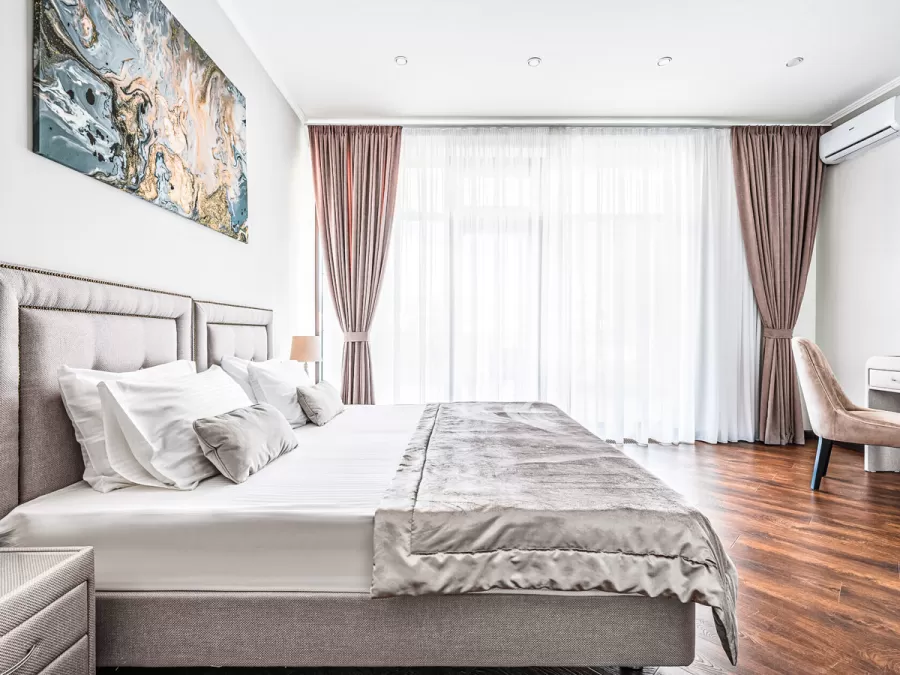 Номер категории Комфорт «Люкс» в санатории «Вернисаж» в г. Кисловодске - фотография