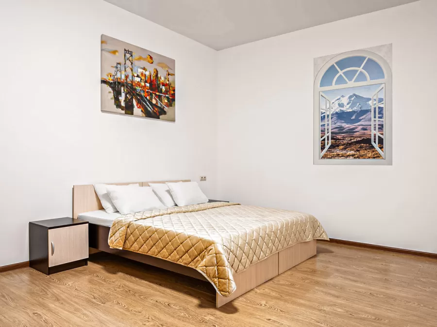 Номер категории Стандарт «Семейный двухкомнатный без окна» в санатории «Вернисаж» в г. Кисловодске - фотография