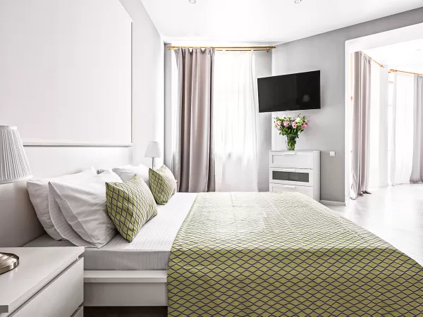 Номер категории Комфорт «С лоджией» в санатории «Вернисаж» в г. Кисловодске - фотография