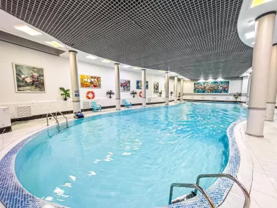 Бассейн в санатории «Вернисаж» в г. Кисловодске - фотография