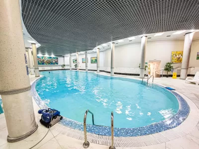 Бассейн в санатории «Вернисаж» в г. Кисловодске - фотография