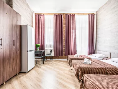 Номер категории Стандарт «Для четверых» в санатории «Вернисаж» в г. Кисловодске - фотография