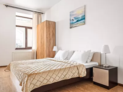 Номер категории Стандарт «Семейный двухкомнатный» в санатории «Вернисаж» в г. Кисловодске - фотография